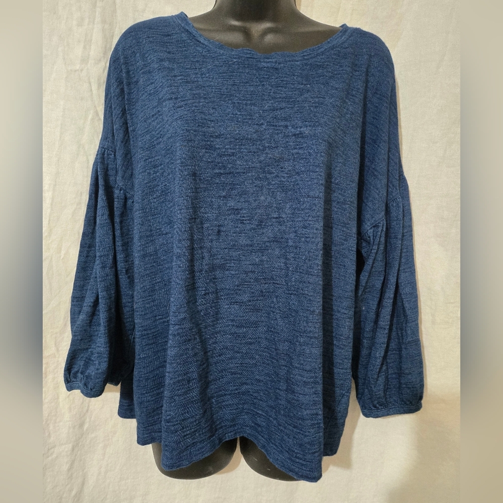 Universal Thread Navy Knit Top